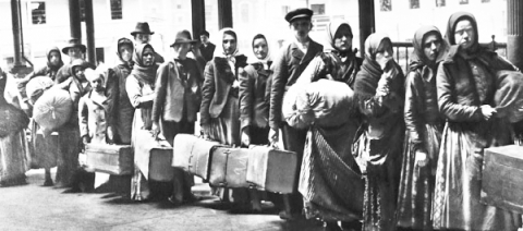 Italian Immigrants arriving in the United States